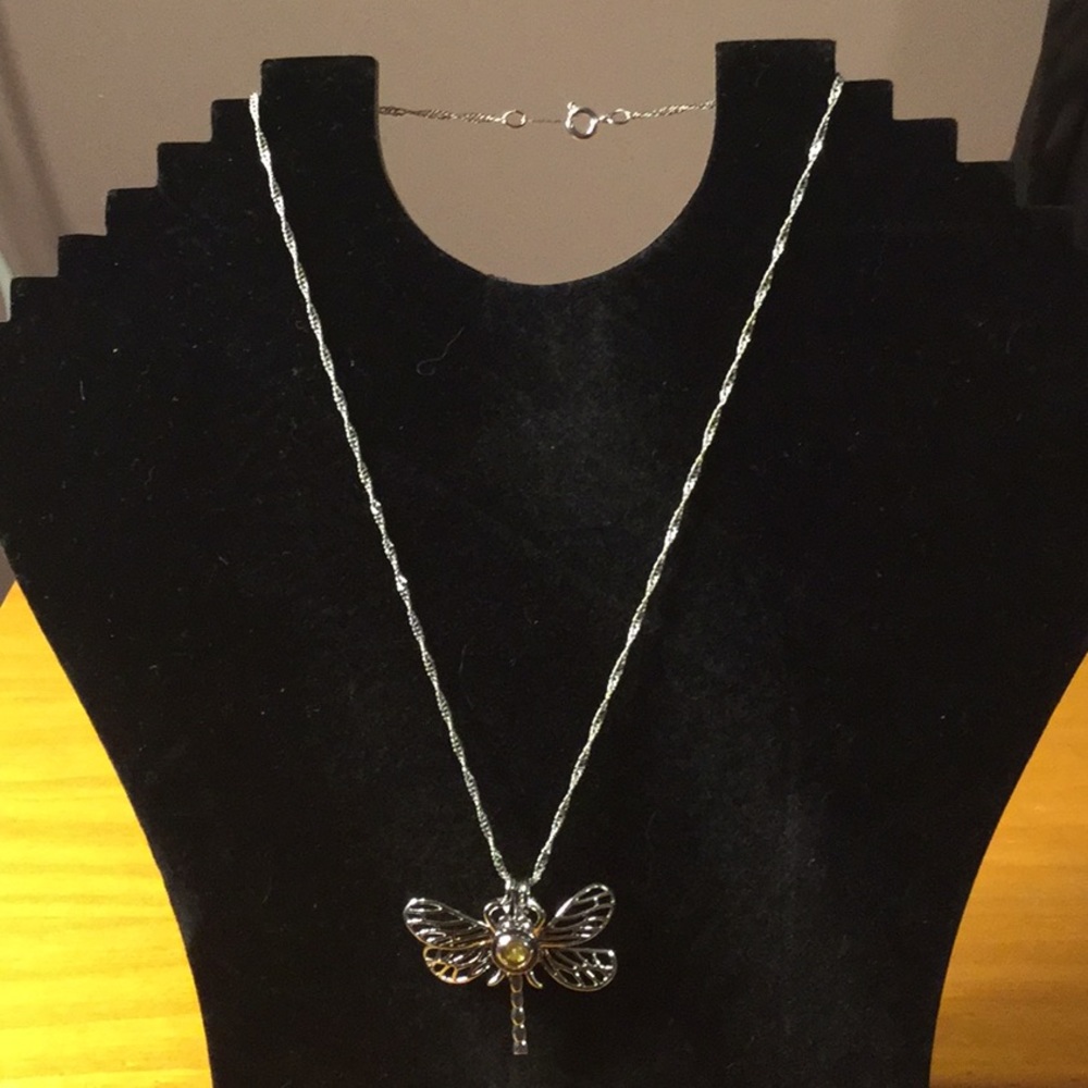 Dragonfly Cage Necklace W/Pearl (Brand New)